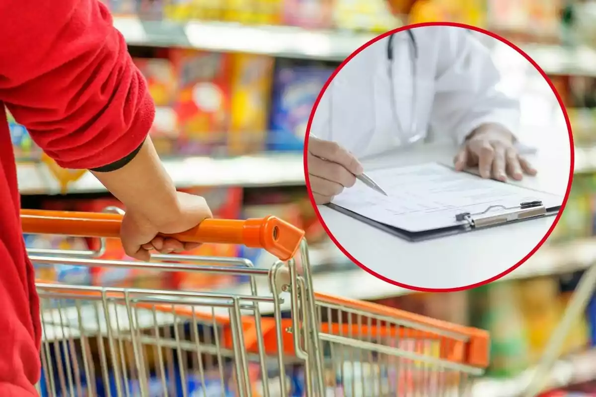 Persona empenyent un carretó de compres en un supermercat amb un requadre que mostra un metge escrivint en un formulari.