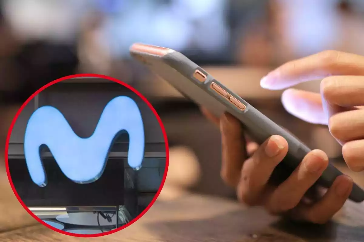 Imatge de fons d'un telèfon a unes mans i una altra d'un logo de Movistar