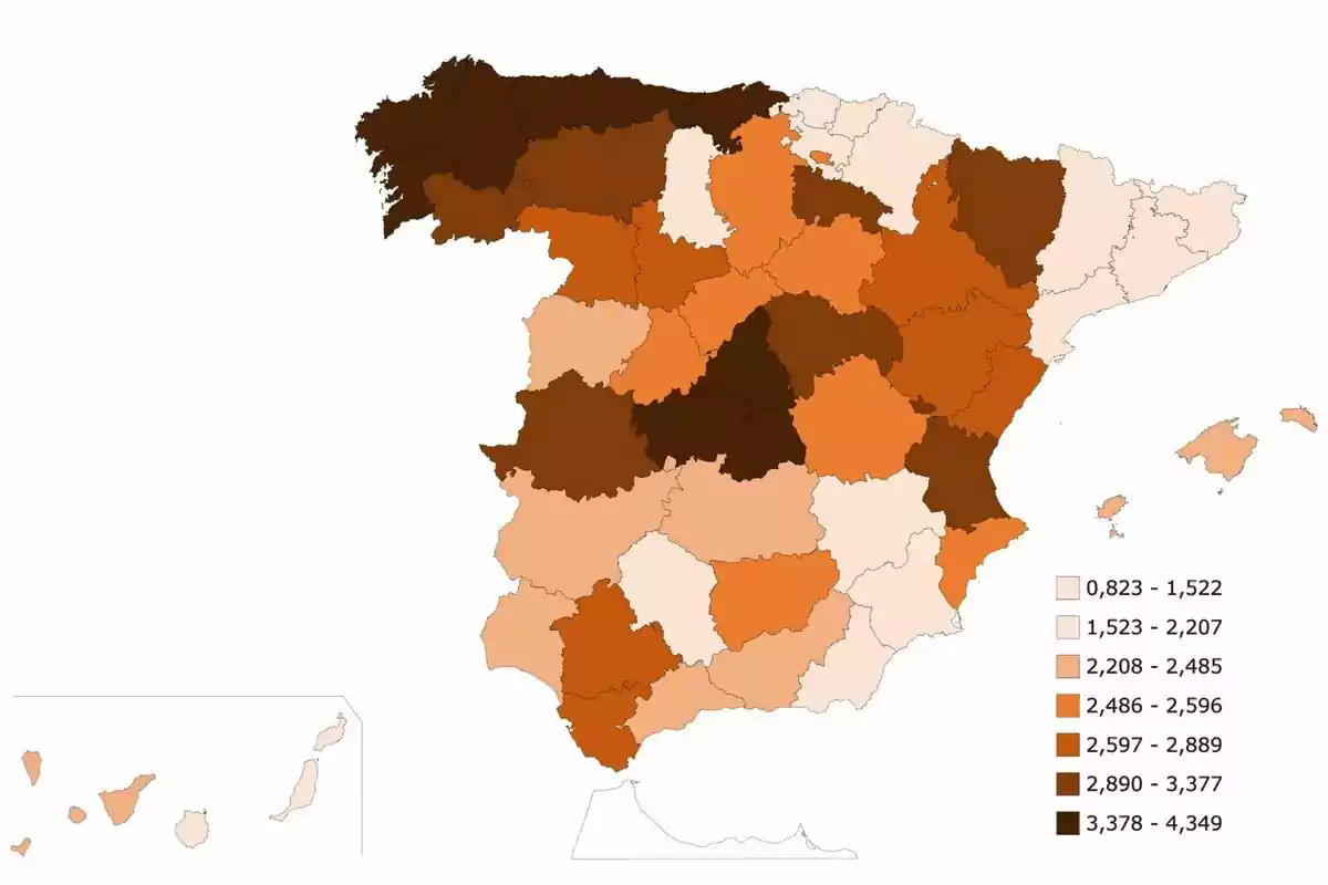 Mapa d'Espanya amb les comunitats autònomes acolorides segons diferents rangs de valors, representats en una escala de colors que va del beix al marró fosc. Mapa d'Espanya amb les comunitats autònomes acolorides segons diferents rangs de valors, representats en una escala de colors que va del beix al marró fosc.