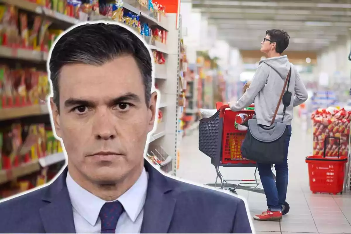 Muntatge amb una dona en un supermercat portant un carretó ple de productes i la cara seriosa de Pedro Sánchez