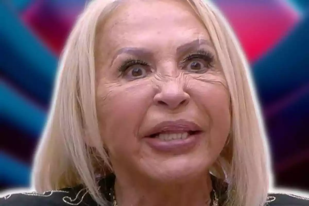 Primer pla de Laura Bozzo, concursant de 'GH Vip 8', amb rostre molt enfadat