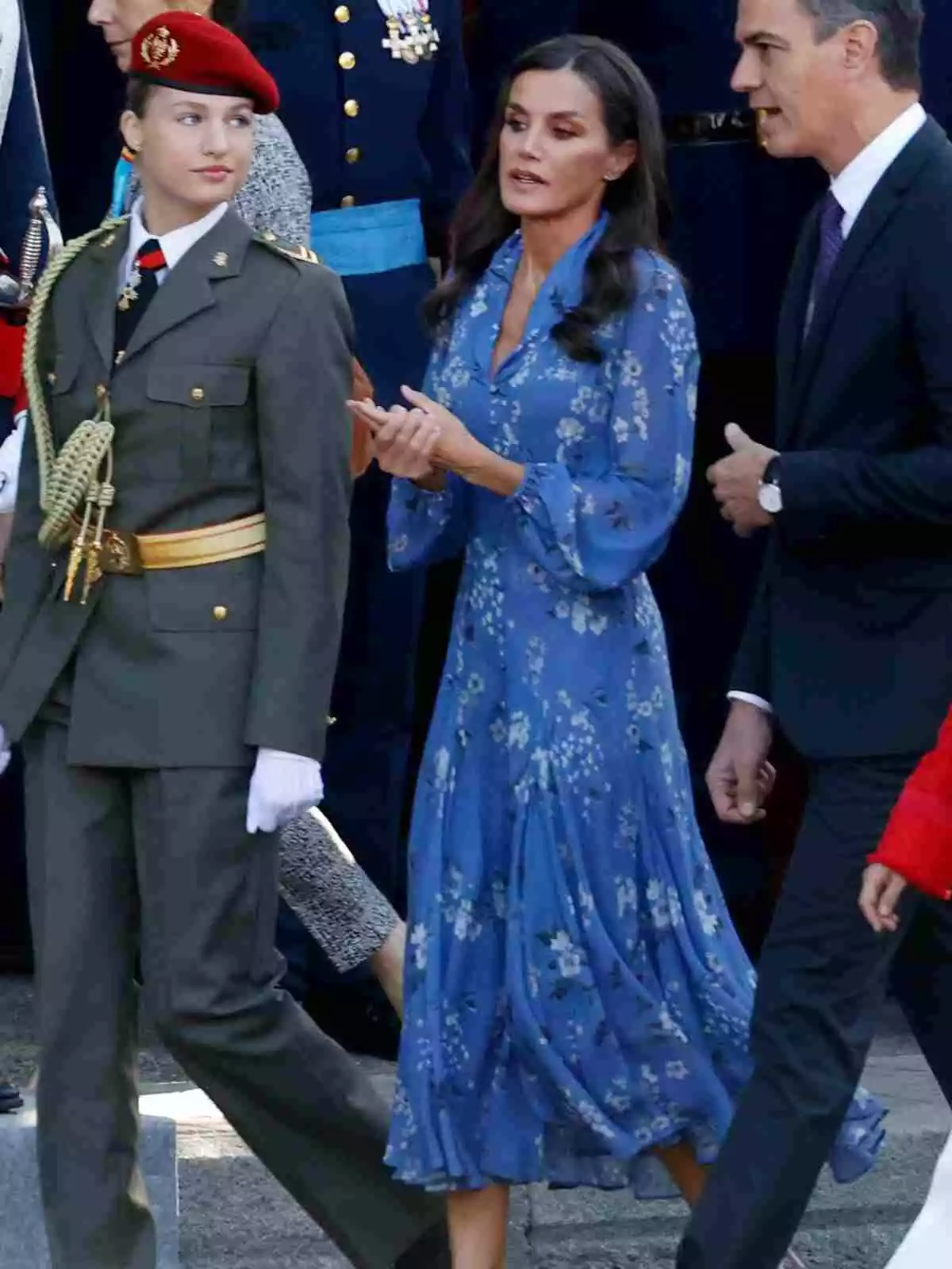 La Reina Letízia amb la princesa Leonor i Pedro Sánchez La Reina Letízia amb la princesa Leonor i Pedro Sánchez