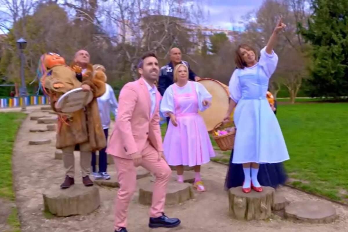 La familia de la tele' llega a La 1: así es la primera promo tras 'Ni que  fuéramos'
