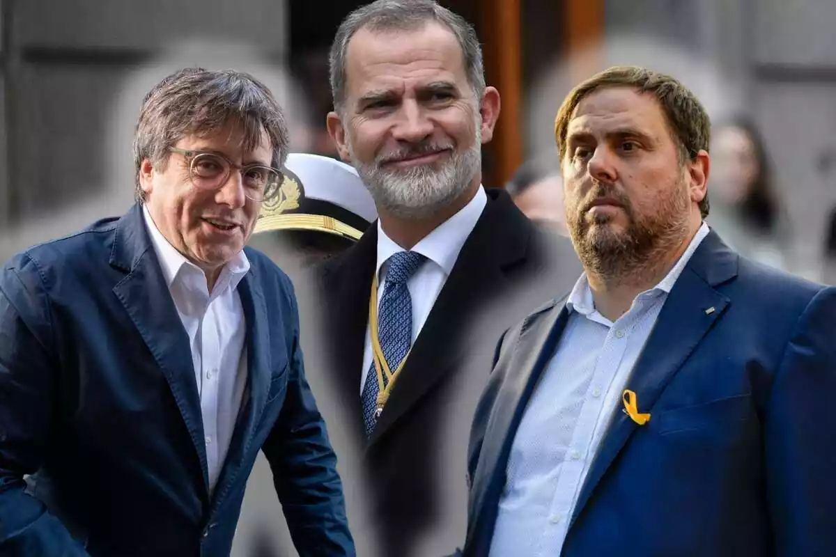 Imatge de Carles Puigdemont amb Oriol Junqueras i el Rei Felip