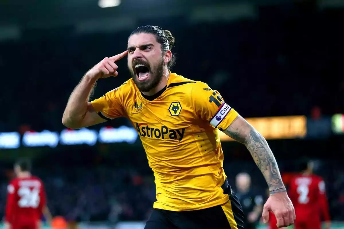 Rubén Neves celebrant un gol