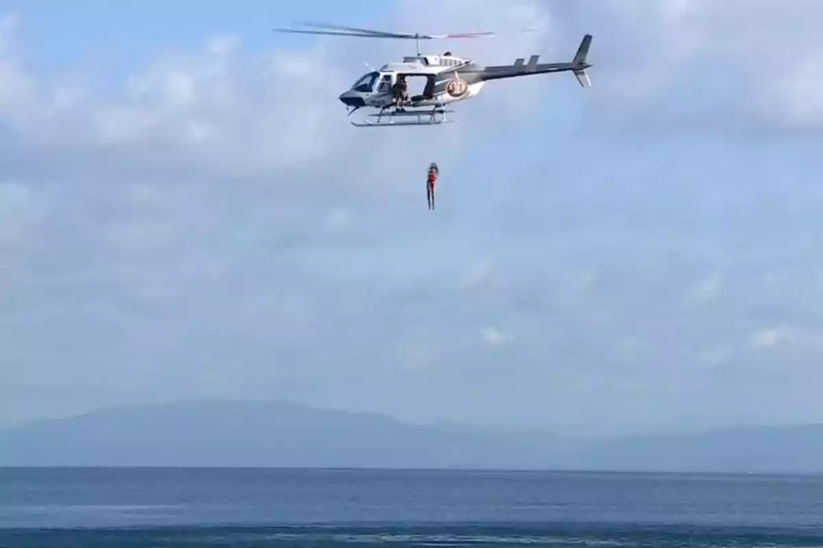 Anita va saltar de l'helicòpter a 'Supervivientes'. Anita va saltar de l'helicòpter a 'Supervivientes'.
