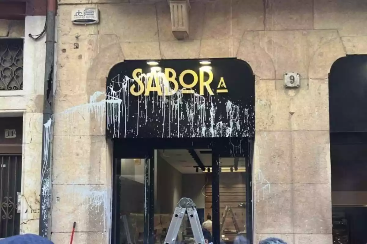 Vandalisme a una botiga de Sabor a Espanya a Catalunya