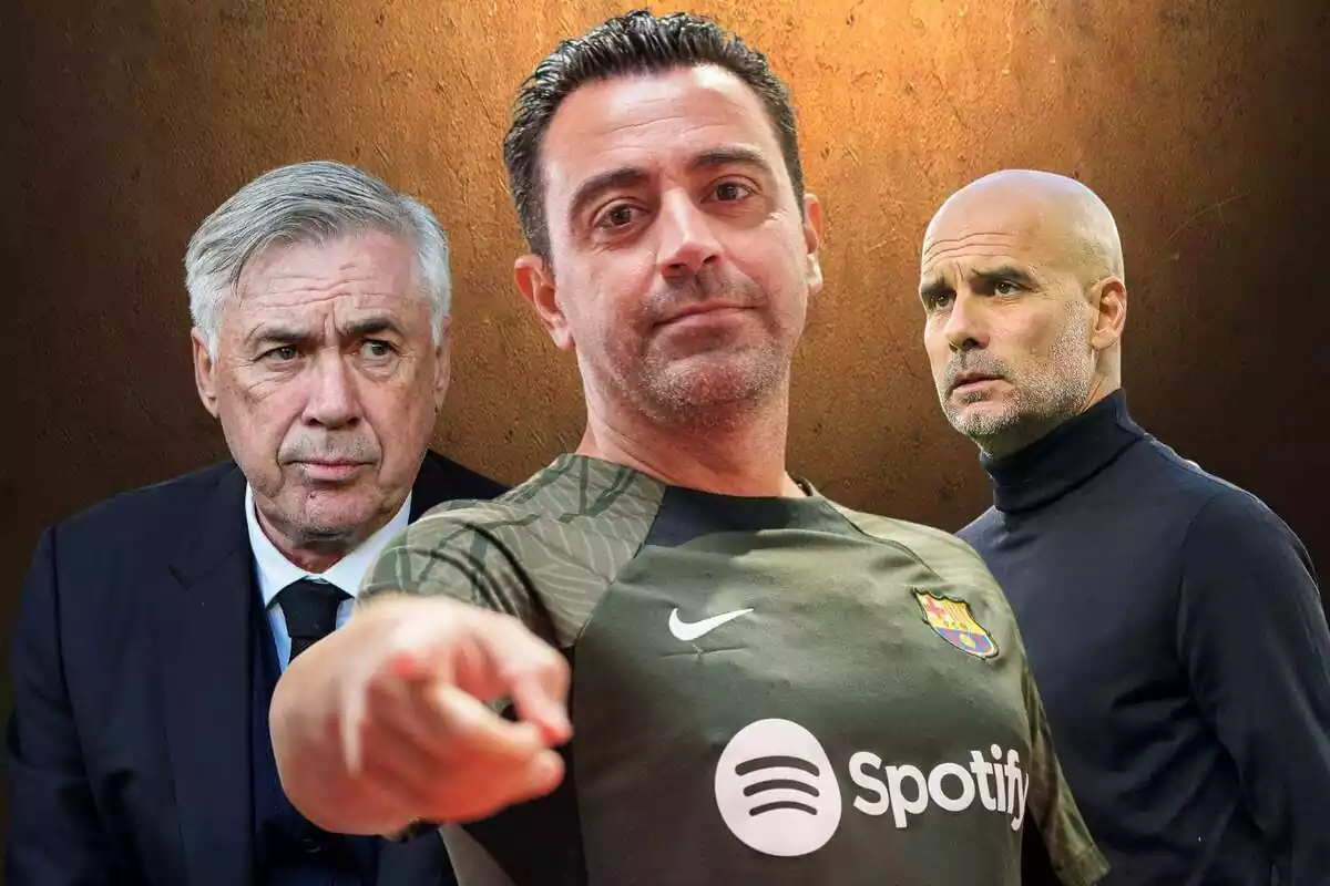 Xavi Hernández, Carlo Ancelotti i Pep Guardiola sobre un fons il·luminat